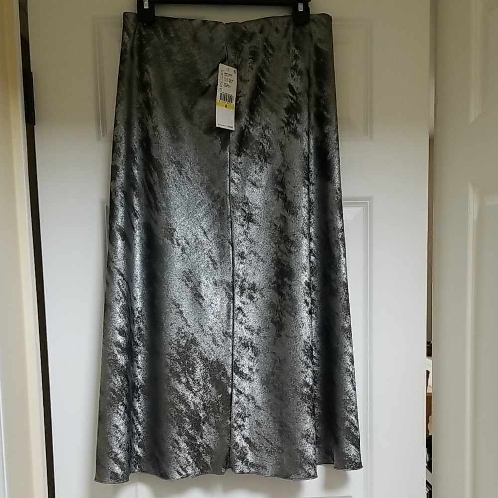 Karen Kane Night Lights Metallic Midi Skirt - Picture 5 of 15